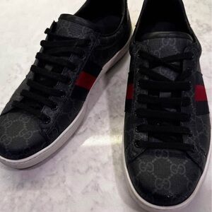 Gucci Black and Red Sneakers with Suede and Mesh